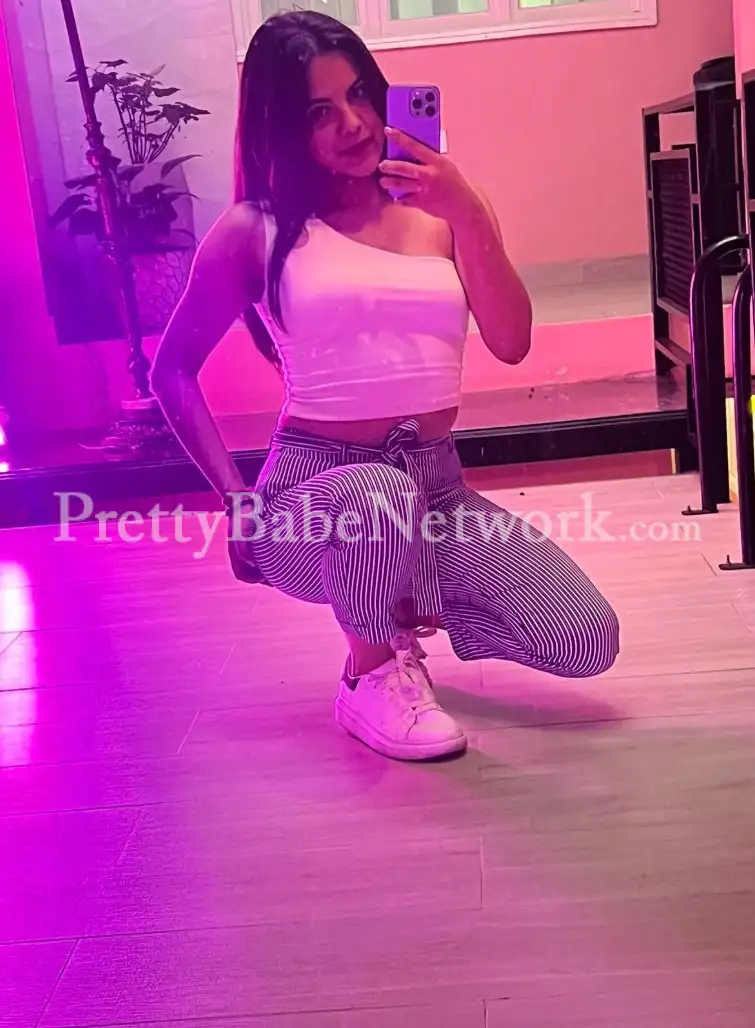 Kritika—VIP Escort in Sector 50, Noida, for Companionship or Dating